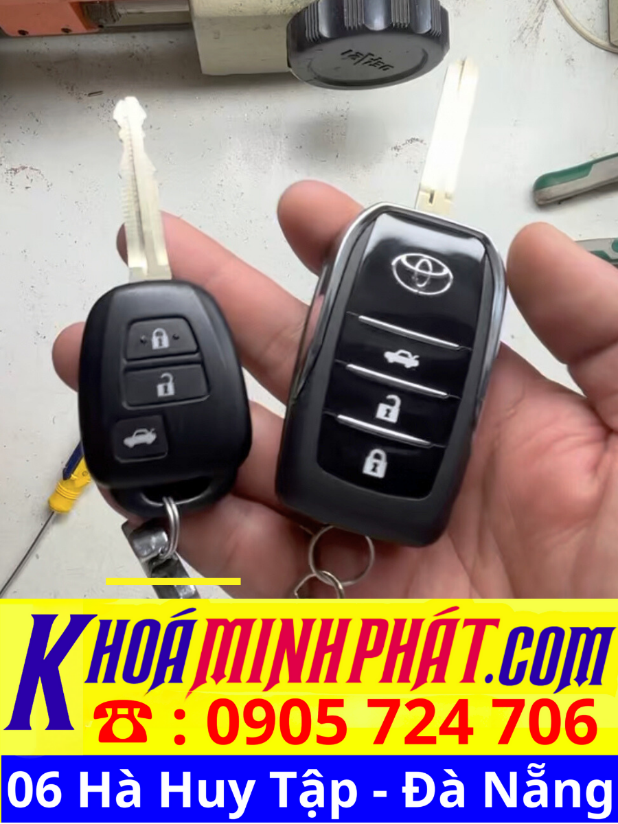 Độ chìa khóa gập xe Toyota tại Đà Nẵng Innova Fortuner Vios Corolla Altis Hilux Camry Yaris Độ chìa khóa gập xe Toyota tại Đà Nẵng Innova Fortuner Vios Corolla Altis Hilux Camry Yaris